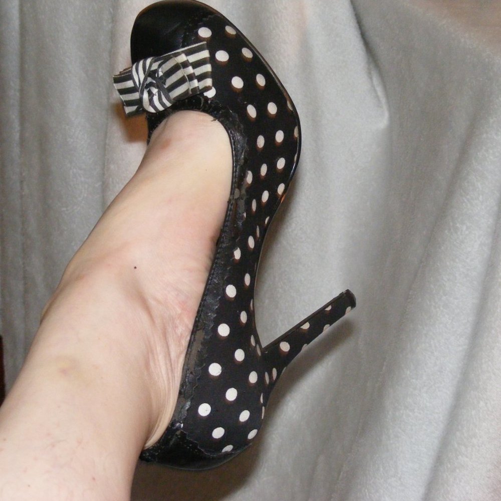 Fun Heels Size 9.5 - Picture 8 of 10